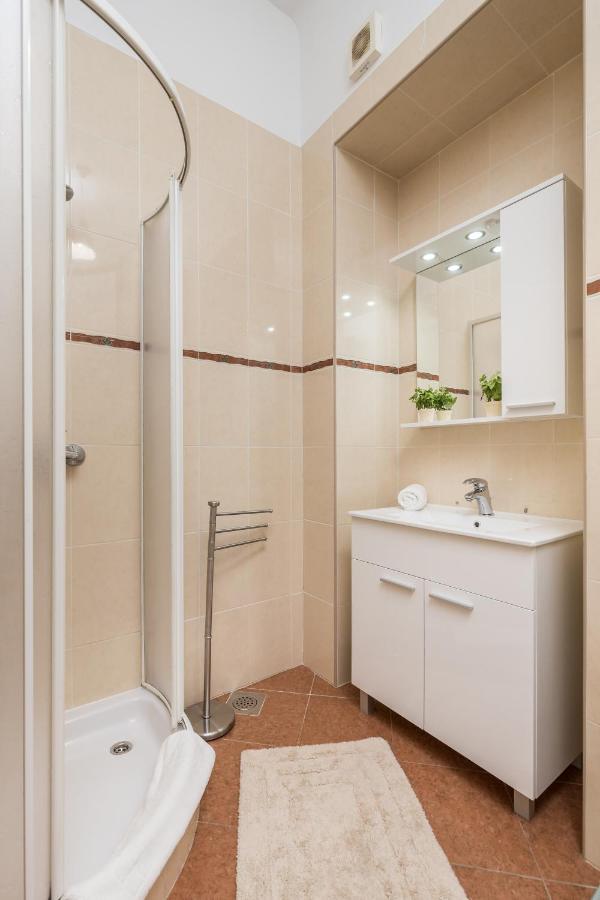 Wien Apartment Rijeka Luaran gambar
